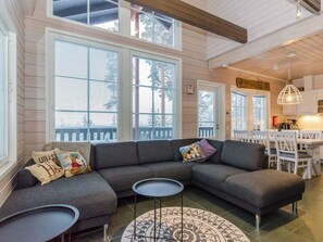 TV - Blue lake villa by Interhome (Lieksa)