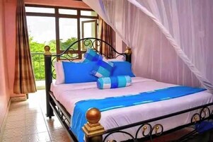 Wifi gratis y ropa de cama 