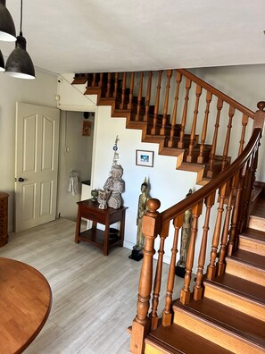 House, 4 Bedrooms, Smoking, Private Pool | Interior