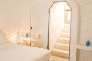 3 bedrooms, iron/ironing board, travel crib, free WiFi