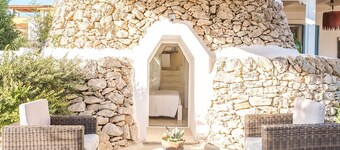 Villa La Rezza with pool, garden, and pacious terrace