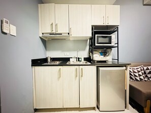 Private kitchen - Stylish Luxe Apartment at SMDC Green Residences Taft beside of DLSU Manila (Manila)