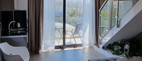 Superior Suite, Partial Sea View