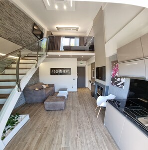 Superior Suite, Partial Sea View | 1 bedroom, minibar, in-room safe, soundproofing - LUXSUITES (Pangaio)