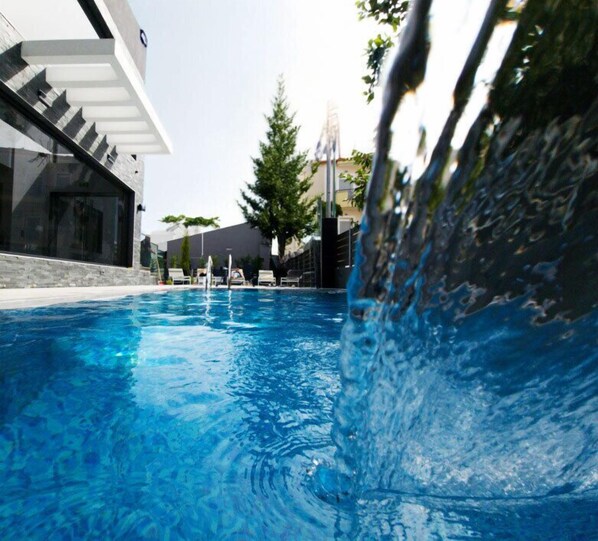 Seasonal outdoor pool
