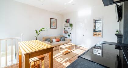 The Penthouse at 31A