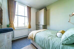 1 Schlafzimmer, individuell dekoriert, individuell eingerichtet