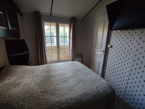 2 Schlafzimmer, Bügeleisen/Bügelbrett, WLAN