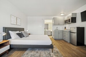 Desk, iron/ironing board, travel cot, free WiFi