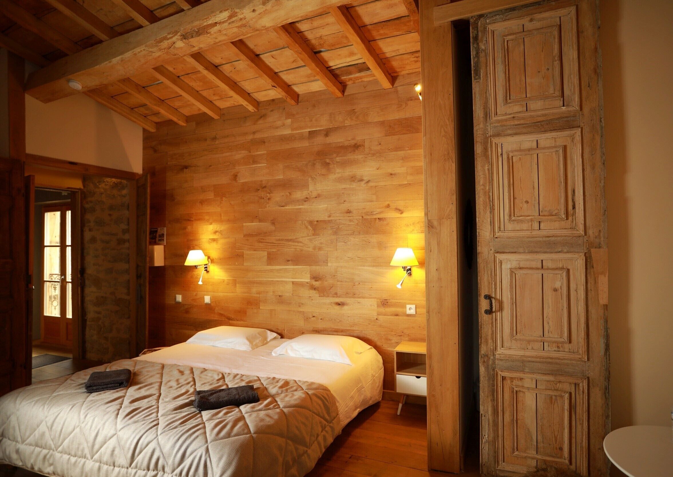 Coffres-forts dans les chambres, rideaux occultants