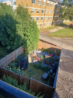 Shared Dormitory, 1 Bedroom, Balcony | Garden