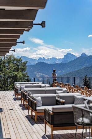 Rooftop terrace - Hotel Olangerhof (Valdaora)
