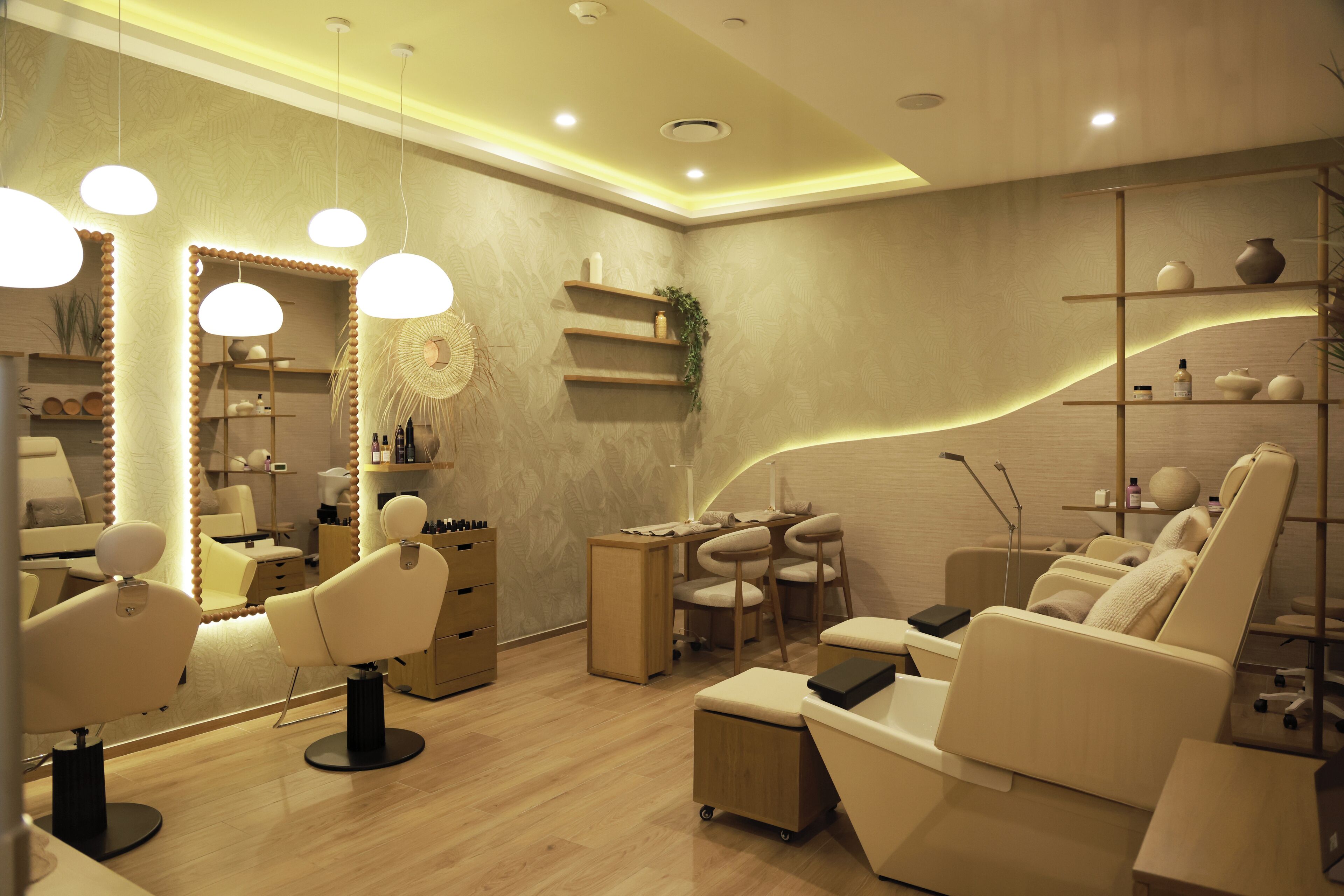 Steam room, aromatherapy, body wraps, massages