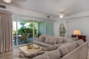 Smart TV, books - NEW LISTING: Beautiful Oceanfront Beach-Level 2-Bedroom Condo on Grace Bay Beach (The Bight Settlement)