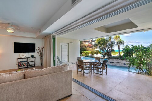 NEW LISTING: Beautiful Oceanfront Beach-Level 2-Bedroom Condo on Grace Bay Beach