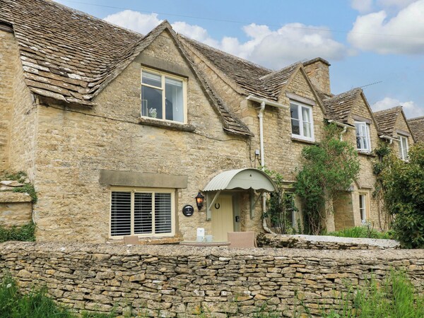Bramley Cottage - Bibury