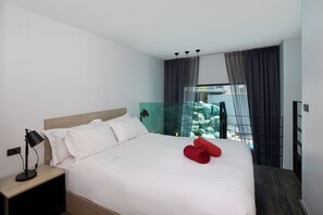 Exclusive Apartment, Balcony, Pool View | 1 bedroom, free WiFi