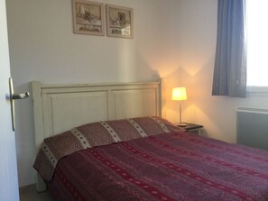 1 Schlafzimmer, Bügeleisen/Bügelbrett, kostenloses WLAN