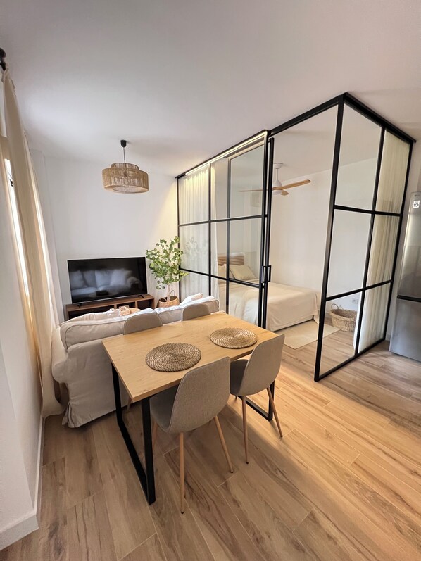 1 soveværelse, strygejern/strygebræt, Wi-Fi, sengetøj