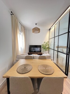 1 soveværelse, strygejern/strygebræt, Wi-Fi, sengetøj