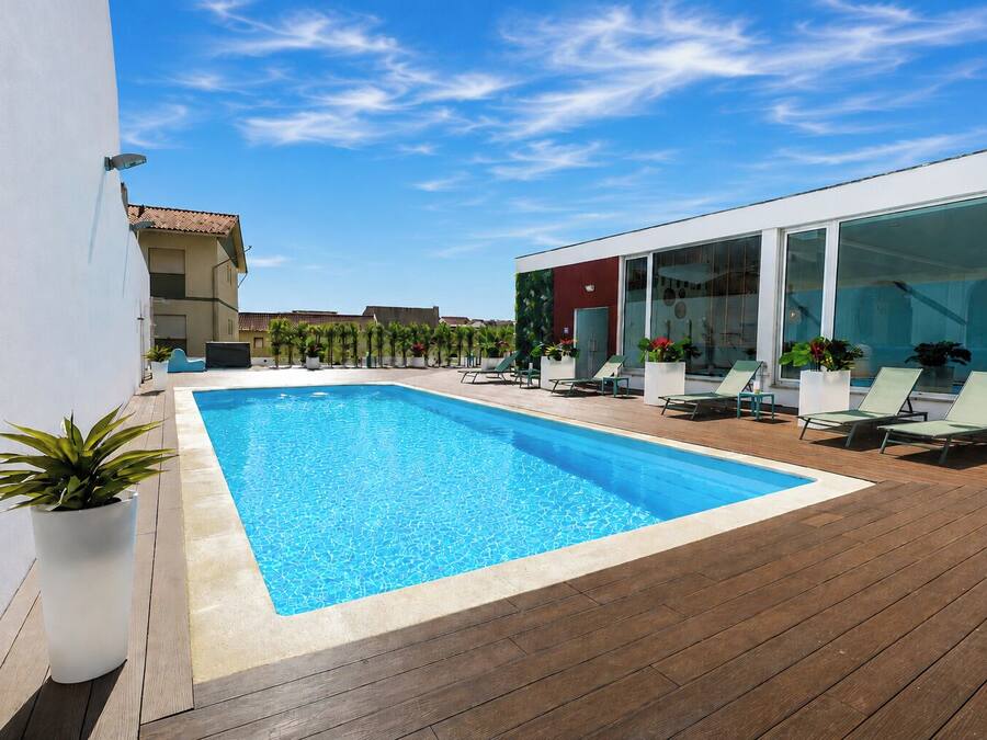 Indoor pool, seasonal outdoor pool