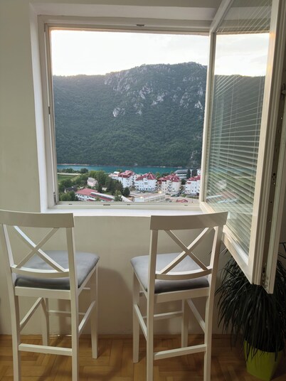 Stunning View Retreat – Perfect for a Relaxing Getaway 
Apartment Jovovic