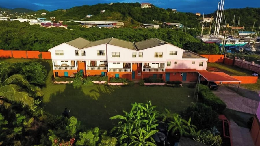 Cool Premier Suite 25