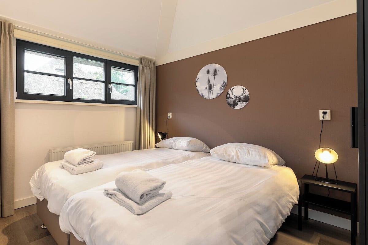 Villa (Buitenhuis Wellness) | 2 bedrooms, free WiFi