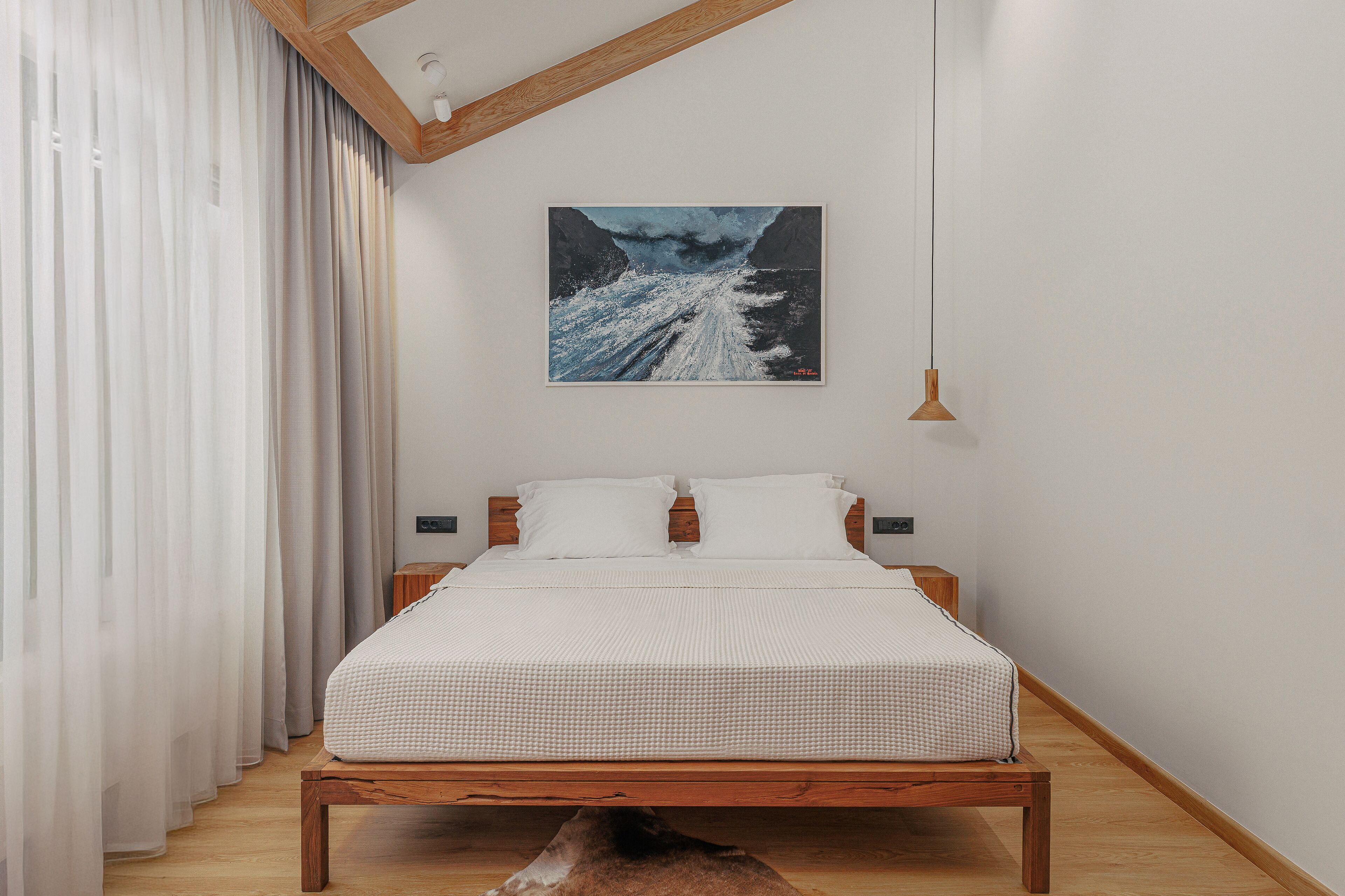 In-room safe, iron/ironing board, free WiFi