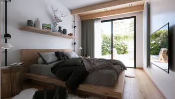 Forest Suite | In-room safe, iron/ironing board (on request), free WiFi