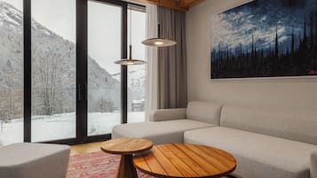 River Loft | Living area