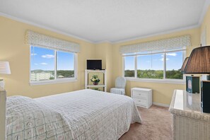 4 bedrooms, free WiFi, bed sheets