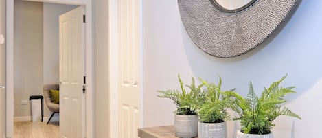 1 habitación, ropa de cama de alta calidad y escritorio