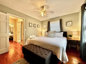 4 bedrooms, desk, iron/ironing board, travel cot