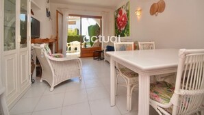 Unclassified image, 5 of 25, button - Cosy townhouse, near beach, terrace, communal pool, WiFi and parking in Platja d'Aro (Platja d'Aro)