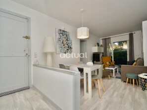 Interior - 2-bed apt with garden, pool, parking, AC 50m from beach in Platja d'Aro (Platja d'Aro)
