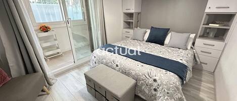 2 間睡房、免費 Wi-Fi