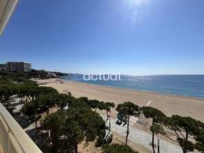 Unclassified image, 3 of 22, button - 2-bedroom beachfront apartment with elevator (Platja d'Aro)