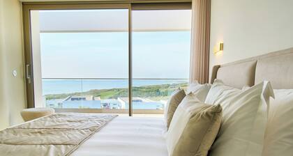 LUXURY OCEANFRONT WITH SHARED POOL - 24K