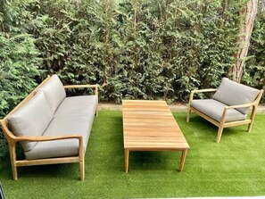 Property grounds - New apartment, central Platja d'Aro, 2 bedrms, garden, parking, WIFI, AC (Platja d'Aro)