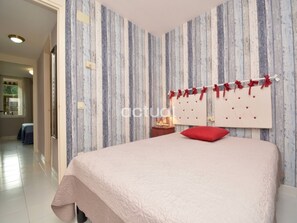 2 bedrooms - Cozy apartment with private garden, pool access (Platja d'Aro)
