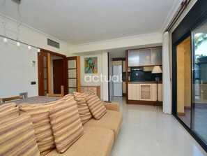 TV - Apartment with garden, pool and parking in Platja d'Aro (Platja d'Aro)