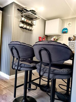 Chalet | Dining