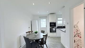 House | Dining