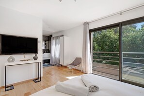 5 Schlafzimmer, Bügeleisen/Bügelbrett, WLAN, Bettwäsche