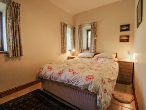 1 soverom, individuelt dekorert og individuelt innredet