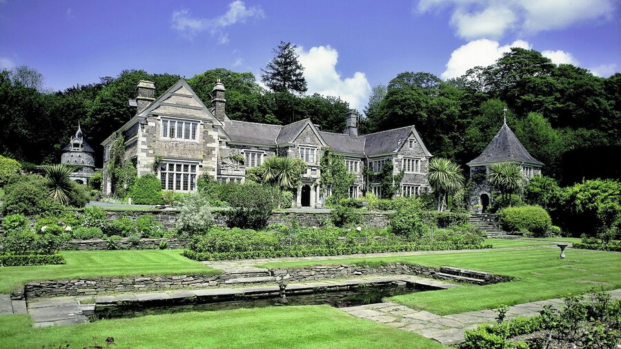 Lewtrenchard Manor