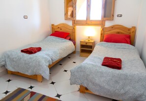 2 bedrooms, WiFi, bed sheets