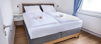 Design apartment with king-size beds & balcony
