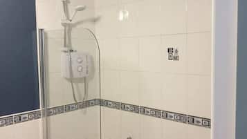Douche, serviettes fournies